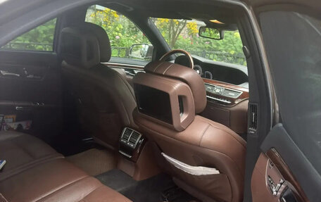 Mercedes-Benz S-Класс, 2011 год, 1 470 000 рублей, 1 фотография