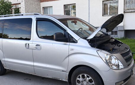 Hyundai Starex I рестайлинг, 2007 год, 700 000 рублей, 4 фотография
