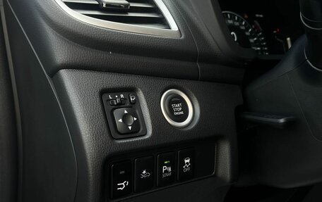 Mitsubishi Pajero Sport III рестайлинг, 2020 год, 3 590 000 рублей, 24 фотография