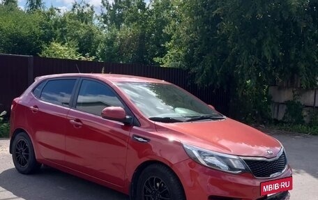 KIA Rio III рестайлинг, 2015 год, 1 079 000 рублей, 2 фотография