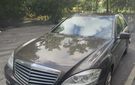 Mercedes-Benz S-Класс, 2011 год, 1 470 000 рублей, 3 фотография