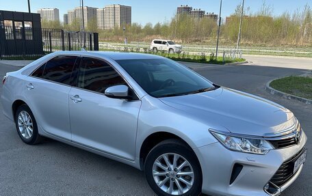 Toyota Camry, 2017 год, 2 700 000 рублей, 3 фотография