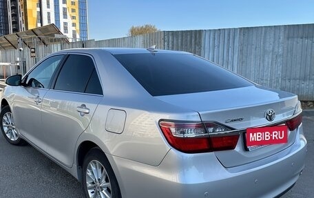 Toyota Camry, 2017 год, 2 700 000 рублей, 5 фотография