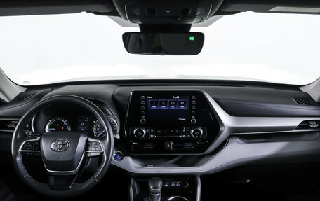 Toyota Highlander, 2022 год, 4 275 000 рублей, 17 фотография