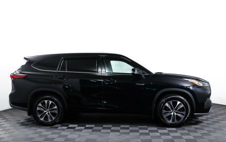 Toyota Highlander, 2022 год, 4 275 000 рублей, 4 фотография