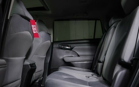 Toyota Highlander, 2022 год, 4 275 000 рублей, 11 фотография
