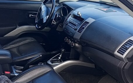 Mitsubishi Outlander III рестайлинг 3, 2011 год, 1 150 000 рублей, 7 фотография