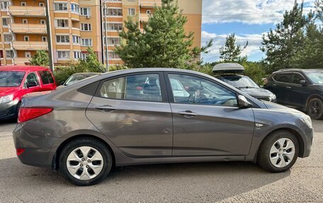 Hyundai Solaris II рестайлинг, 2015 год, 850 000 рублей, 5 фотография