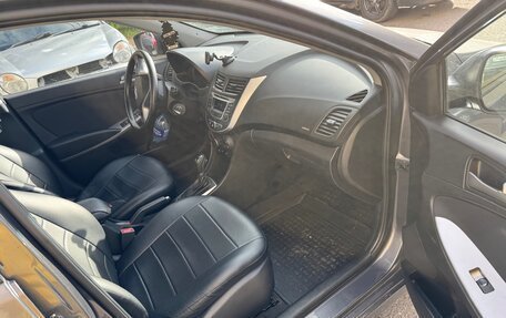 Hyundai Solaris II рестайлинг, 2015 год, 850 000 рублей, 10 фотография