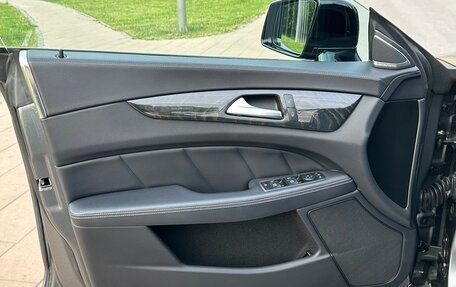 Mercedes-Benz CLS, 2015 год, 3 500 000 рублей, 22 фотография