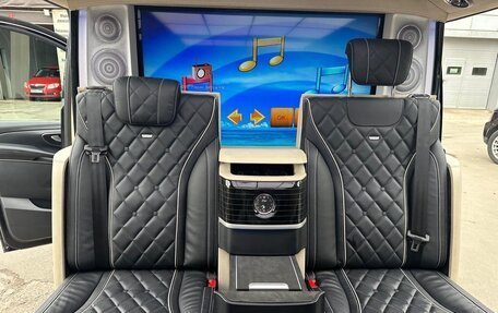 Mercedes-Benz V-Класс, 2020 год, 19 000 000 рублей, 9 фотография