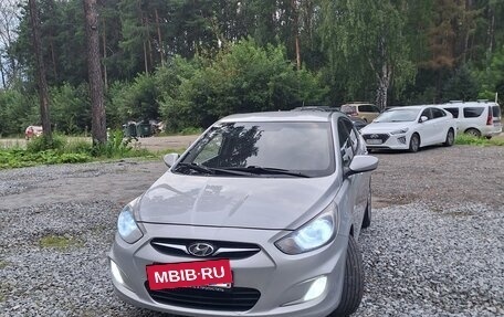 Hyundai Solaris II рестайлинг, 2012 год, 605 000 рублей, 7 фотография