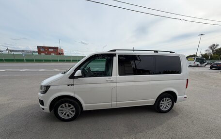 Volkswagen Caravelle T6 рестайлинг, 2015 год, 2 470 000 рублей, 5 фотография