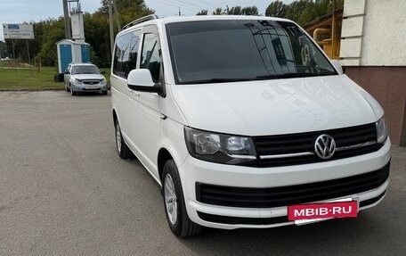 Volkswagen Caravelle T6 рестайлинг, 2015 год, 2 470 000 рублей, 7 фотография