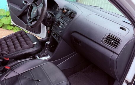 Volkswagen Polo VI (EU Market), 2018 год, 700 000 рублей, 5 фотография