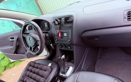 Volkswagen Polo VI (EU Market), 2018 год, 700 000 рублей, 3 фотография