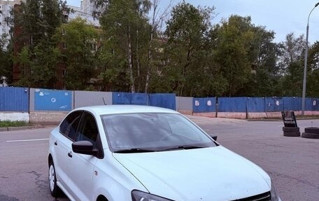 Volkswagen Polo VI (EU Market), 2018 год, 700 000 рублей, 11 фотография