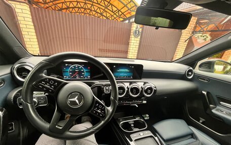 Mercedes-Benz A-Класс, 2020 год, 2 300 000 рублей, 23 фотография