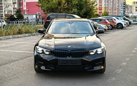 BMW 3 серия, 2019 год, 3 400 000 рублей, 11 фотография