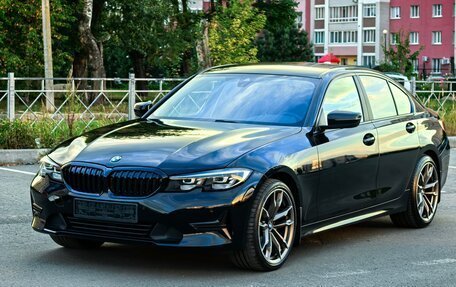BMW 3 серия, 2019 год, 3 400 000 рублей, 22 фотография
