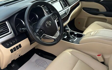 Toyota Highlander III, 2015 год, 3 150 000 рублей, 8 фотография