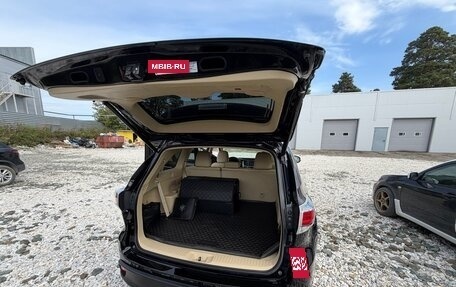 Toyota Highlander III, 2015 год, 3 150 000 рублей, 10 фотография