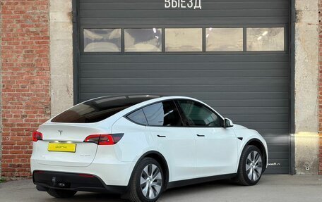 Tesla Model Y I, 2023 год, 4 995 000 рублей, 2 фотография