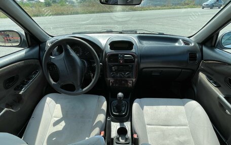 Mitsubishi Carisma I, 2001 год, 200 000 рублей, 8 фотография
