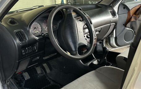 Mitsubishi Carisma I, 2001 год, 200 000 рублей, 9 фотография