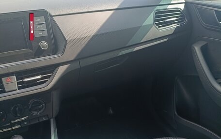 Volkswagen Polo VI (EU Market), 2021 год, 1 350 000 рублей, 3 фотография
