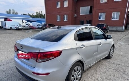 KIA Rio III рестайлинг, 2016 год, 1 050 000 рублей, 5 фотография