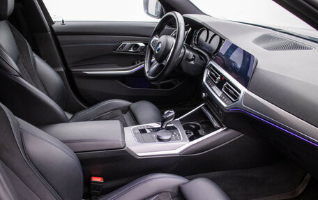 BMW 3 серия, 2019 год, 3 885 000 рублей, 9 фотография