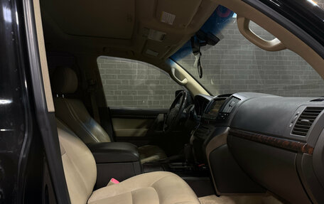Toyota Land Cruiser 200, 2010 год, 2 791 000 рублей, 10 фотография