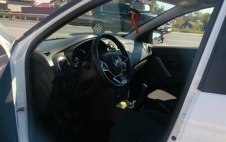 Renault Sandero II рестайлинг, 2018 год, 950 000 рублей, 13 фотография