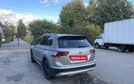 Volkswagen Tiguan II, 2019 год, 1 900 000 рублей, 3 фотография