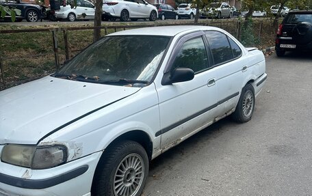 Nissan Sunny B15, 1999 год, 100 000 рублей, 2 фотография