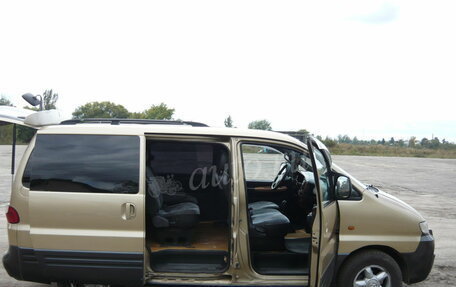 Hyundai H-1 II рестайлинг, 2001 год, 320 000 рублей, 4 фотография