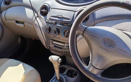 Toyota Platz, 2001 год, 370 000 рублей, 10 фотография