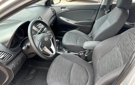 Hyundai Solaris II рестайлинг, 2015 год, 810 000 рублей, 9 фотография