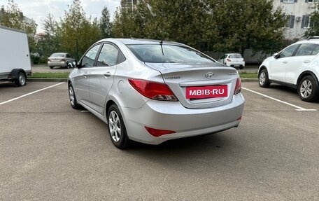 Hyundai Solaris II рестайлинг, 2015 год, 810 000 рублей, 5 фотография