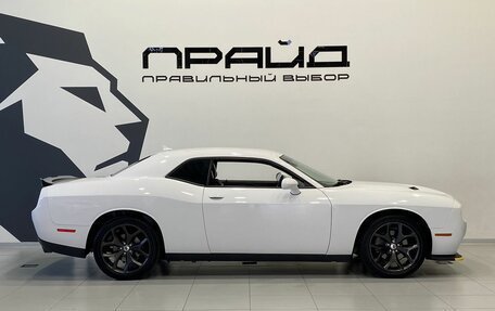 Dodge Challenger III рестайлинг 2, 2019 год, 3 979 900 рублей, 4 фотография