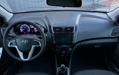 Hyundai Solaris II рестайлинг, 2011 год, 699 000 рублей, 13 фотография