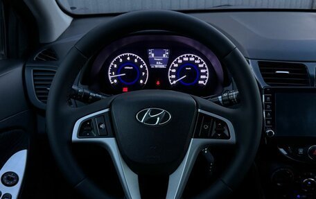 Hyundai Solaris II рестайлинг, 2011 год, 699 000 рублей, 12 фотография