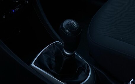 Hyundai Solaris II рестайлинг, 2011 год, 699 000 рублей, 20 фотография