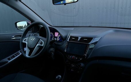 Hyundai Solaris II рестайлинг, 2011 год, 699 000 рублей, 14 фотография