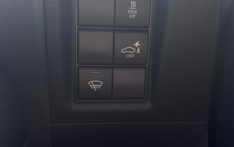 Toyota Land Cruiser Prado 150 рестайлинг 2, 2022 год, 5 700 000 рублей, 26 фотография