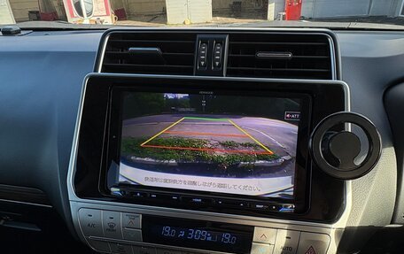 Toyota Land Cruiser Prado 150 рестайлинг 2, 2022 год, 5 700 000 рублей, 37 фотография