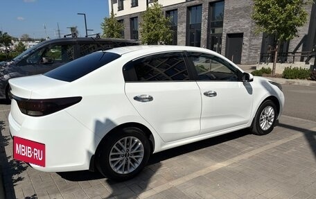 KIA Rio IV, 2017 год, 1 350 000 рублей, 5 фотография