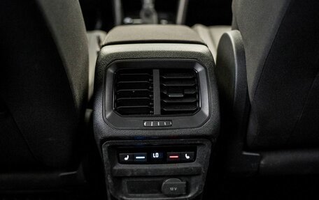Volkswagen Tiguan II, 2017 год, 2 480 000 рублей, 15 фотография