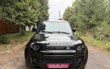 Land Rover Defender II, 2023 год, 9 800 000 рублей, 2 фотография